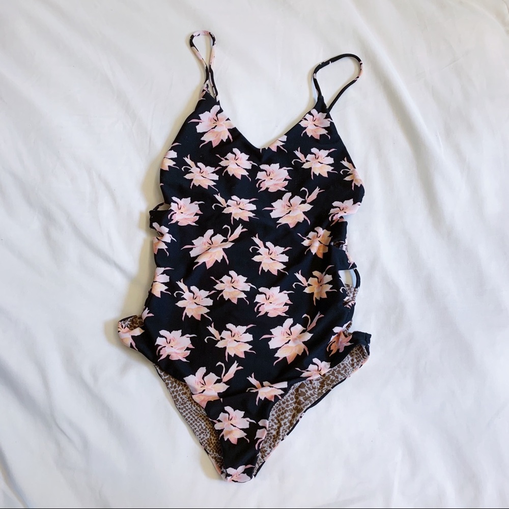 SOLD acacia aloha florence one piece